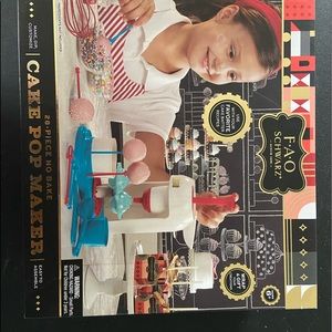 FAO SCHWARZ Cake pop maker